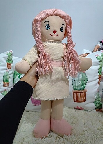 Oyuncak bebek
