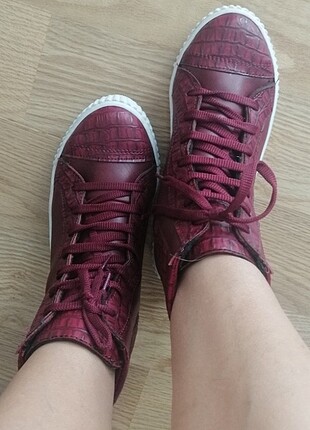 bordo spor ayakkabı 