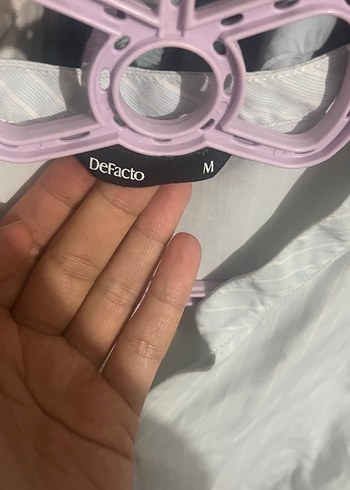 Düğmeli yarım  mavi  Beyaz V Yakalı Kadın Gömlek - Görsel 3