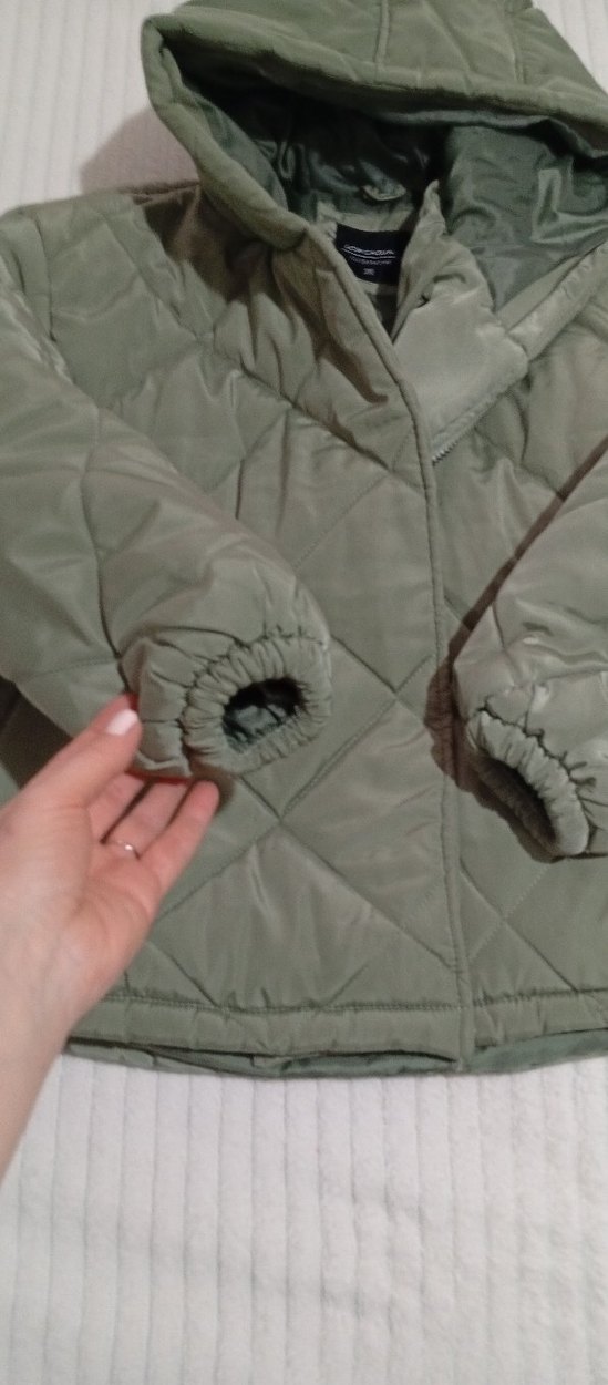 Kapüşonlu yeşil Kadın Kışlık Mont - Görsel 4