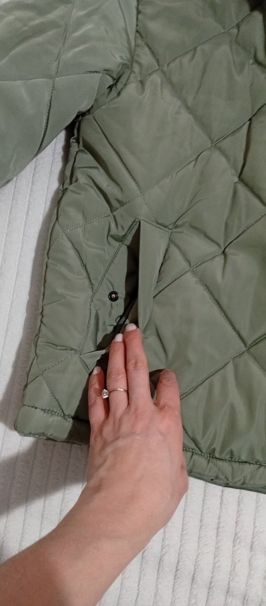 Kapüşonlu yeşil Kadın Kışlık Mont - Görsel 2