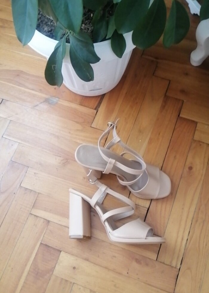 Topuklu sandalet  - Görsel 2