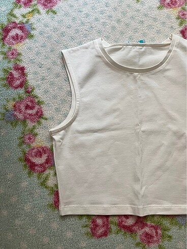 Zara krem kolsuz atlet crop