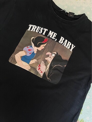 l Beden disney snow wite oversize tshirt lcw