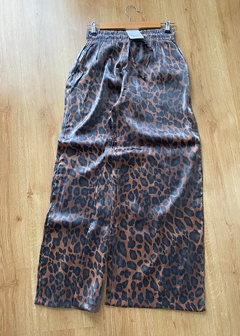 Leopar Desenli Kahverengi Kadın Kemerli Pantolon - Görsel 2