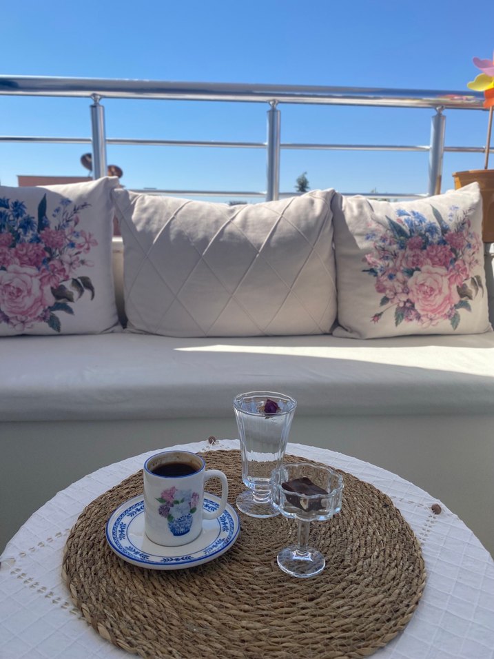 Mavi Çiçekli Pastel Kahve Fincanı ve Tabağı - Görsel 4