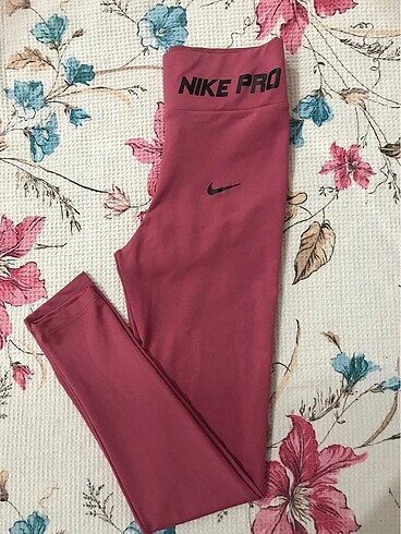 Nike tayt