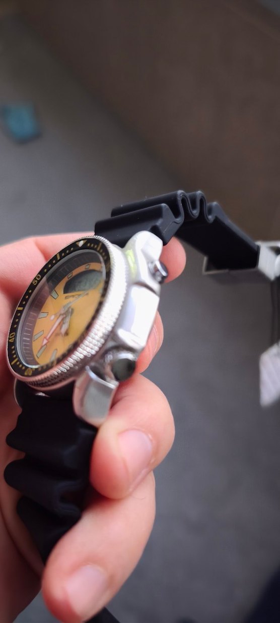 Sarı Renk Dijital Analog Erkek Saat. sifirdir - Görsel 4