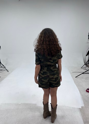 Kamuflaj Desenli Kemerli Kadın Tulum - Görsel 3