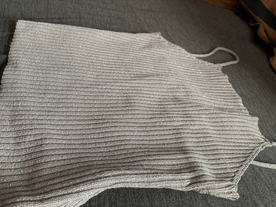 Kadın Gri İnce Askılı simli triko üst - Görsel 2