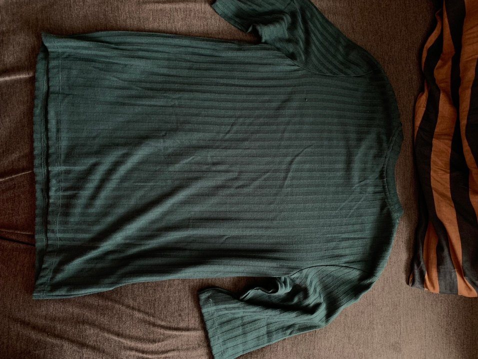 Düğmeli Kısa Kollu Kadın Tişört - Görsel 2