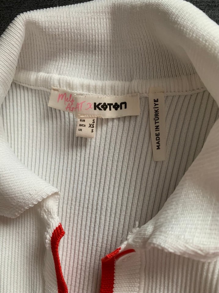Koltuk polo yaka vücuda oturan triko - Görsel 3