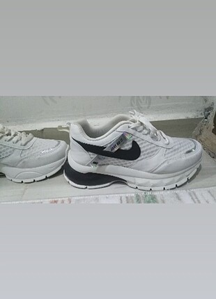 Nike spor ayakkabı