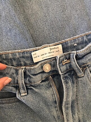 Stradivarius slimfit mom jean