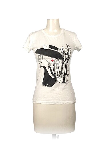PreLoved T-shirt %70 İndirimli.