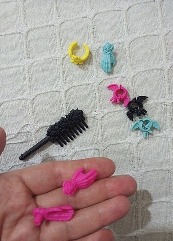 Beden Monster High Bebek esyalari