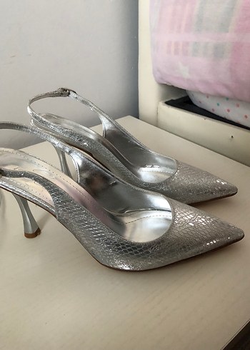 40 Beden Gri Yılan Desenli Stiletto Topuklu Kadın Ayakkabı