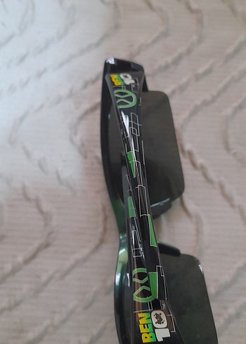 Ben 10 çocuk güneş gözlüğü - Görsel 2