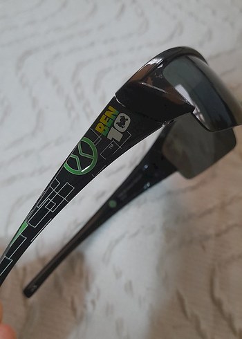 Ben 10 çocuk güneş gözlüğü - Görsel 5