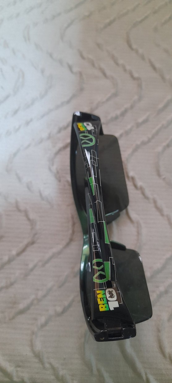 Ben 10 çocuk güneş gözlüğü - Görsel 2