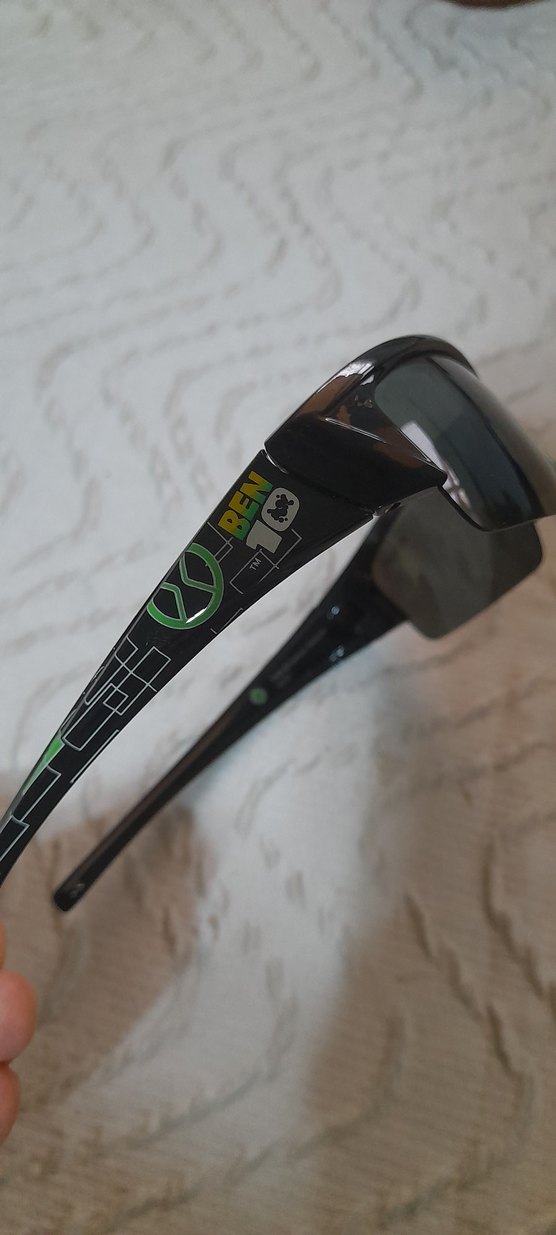 Ben 10 çocuk güneş gözlüğü - Görsel 5