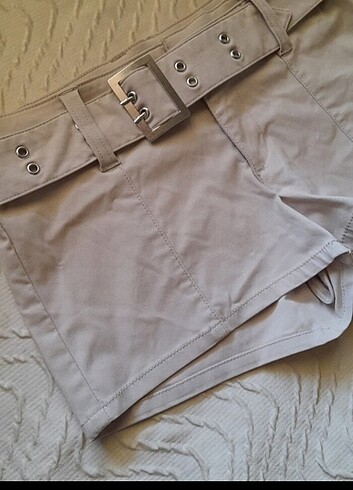 m Beden H&M mini şort