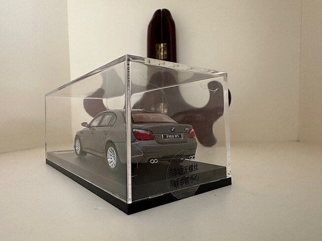 Beden Renk 1/64 BMW E60 M5