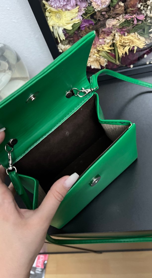 Yeşil Deri Tokalı Kadın Çanta - Görsel 2