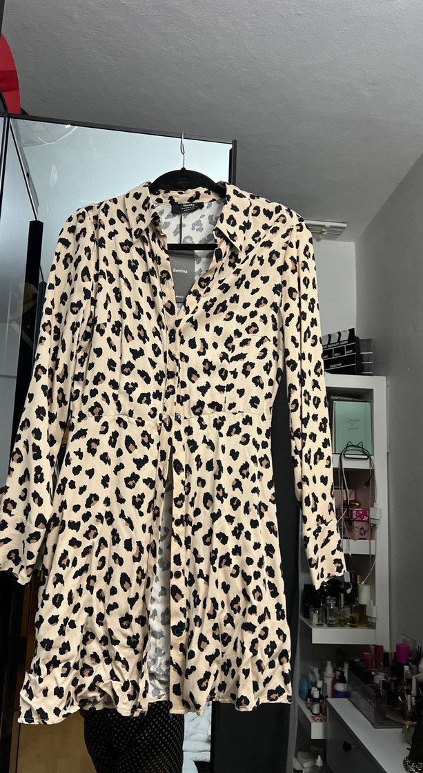 Leopar Desenli V Yaka Midi Elbise - Görsel 3