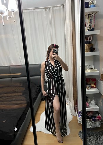 Siyah Çizgili Uzun Askılı Elbise - Görsel 2