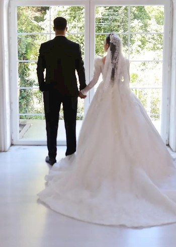 Prenses Kesim V Yaka Uzun Kollu Beyaz Gelinlik - Görsel 3