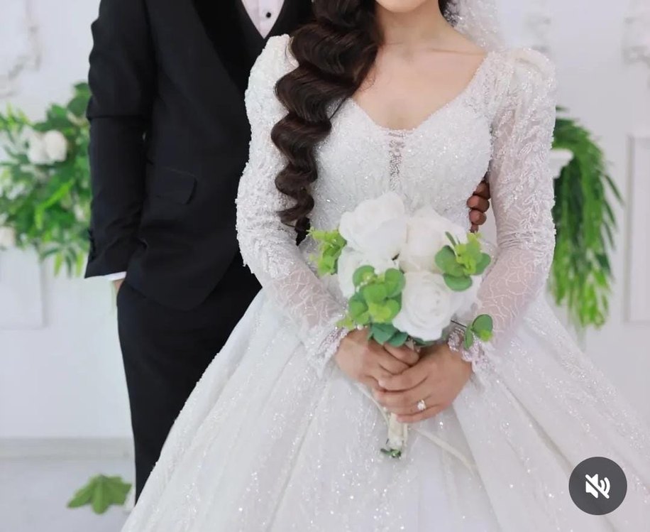 Prenses Kesim V Yaka Uzun Kollu Beyaz Gelinlik - Görsel 2