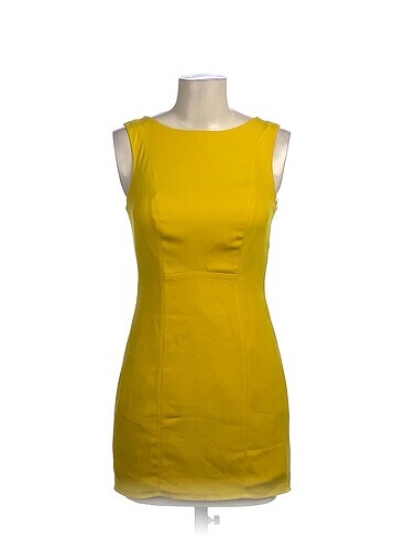 PreLoved Kısa Elbise %70 İndirimli.