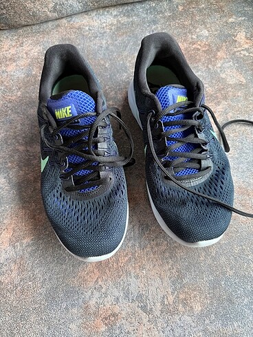 Nike spor ayakabi