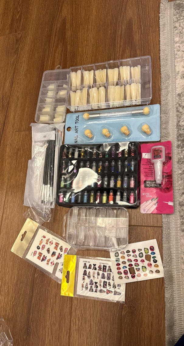 Altın Parlak Tırnak Dekorasyon Şablonları - Görsel 3