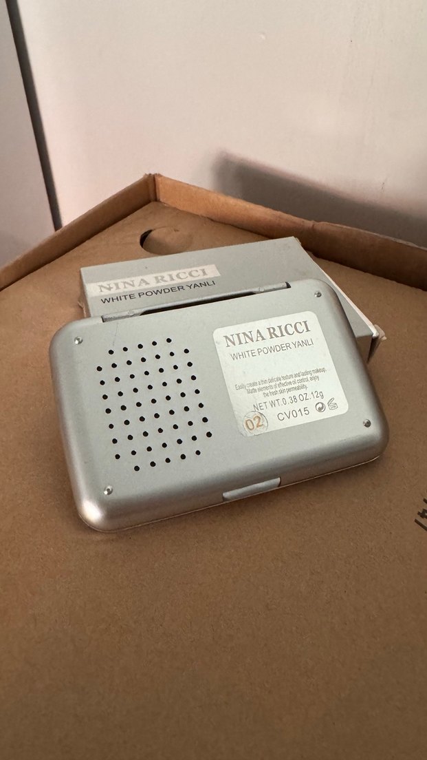 Nına rıccı Kompakt Pudra - Görsel 3