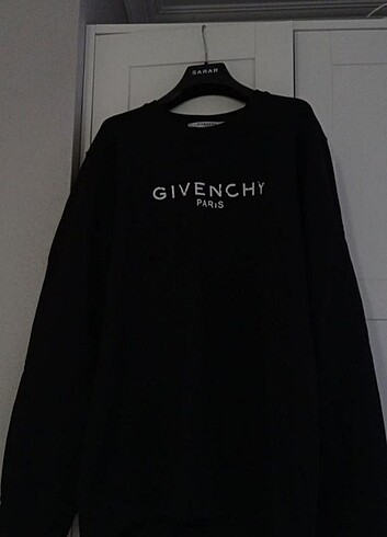 Givenchy Paris Sweatshirt 