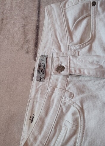 LC Waikiki LCW beyaz pantolon