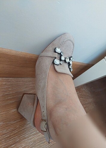 Nine West Süet arkası açık kalın topuklu ayakkabı 