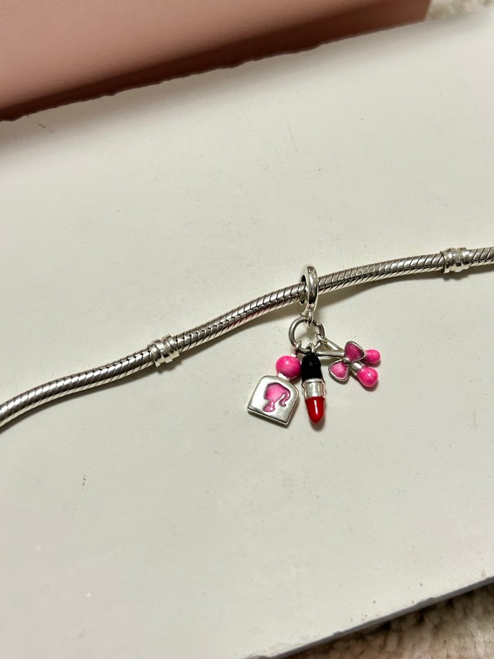 Pembe barbie Kadın Charm - Görsel 2