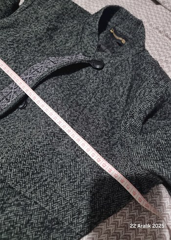 Gri Nakışlı Uzun Yün Kaban - Görsel 8