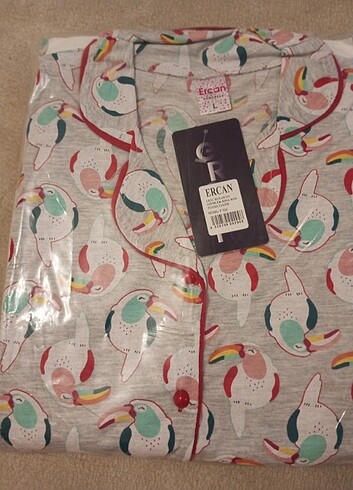 l Beden gri Renk papağan desenli pijama takımı, şu an halen satışta trndyolda