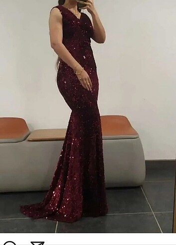Bordo pullu abiye