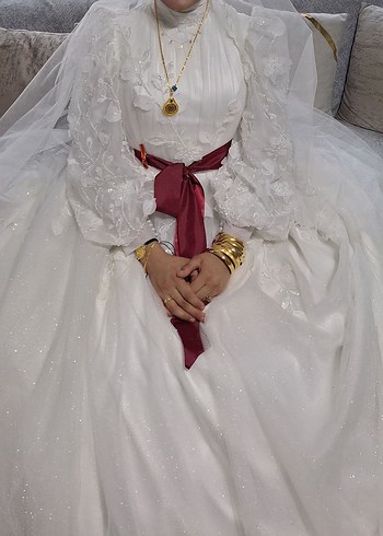 38 Beden Uzun Kollu Yüksek Yakalı Prenses Gelinlik