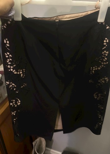 İpekyol nakışlı Siyah Midi Kalem Etek - Görsel 4