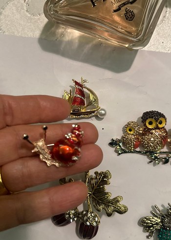 Renkli İşlemeli Payetli çeşitli Broş - Görsel 5