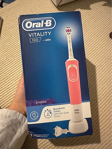Oral-B Vıtalıty 100 kablolu sarj edilebilir diş fırçası
