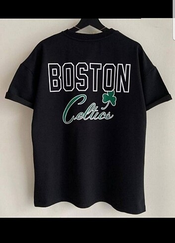 2 tane t shirt M beden