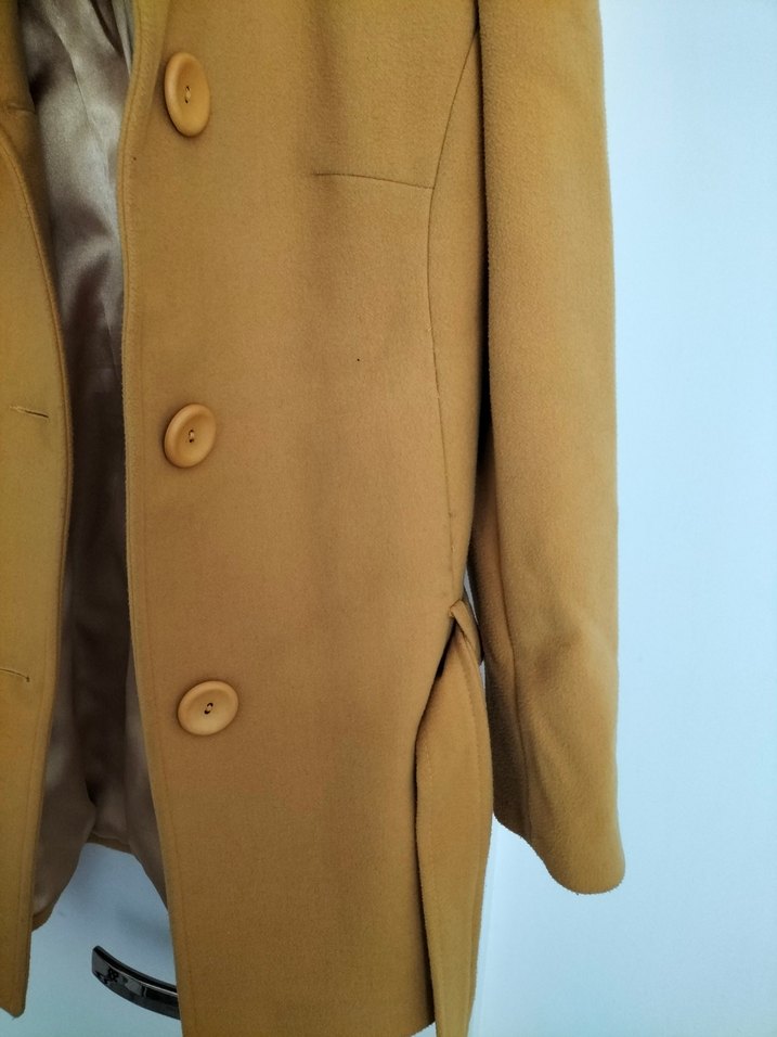 Düğmeli Sarı Süet Kadın Kısa Kaban - Görsel 2