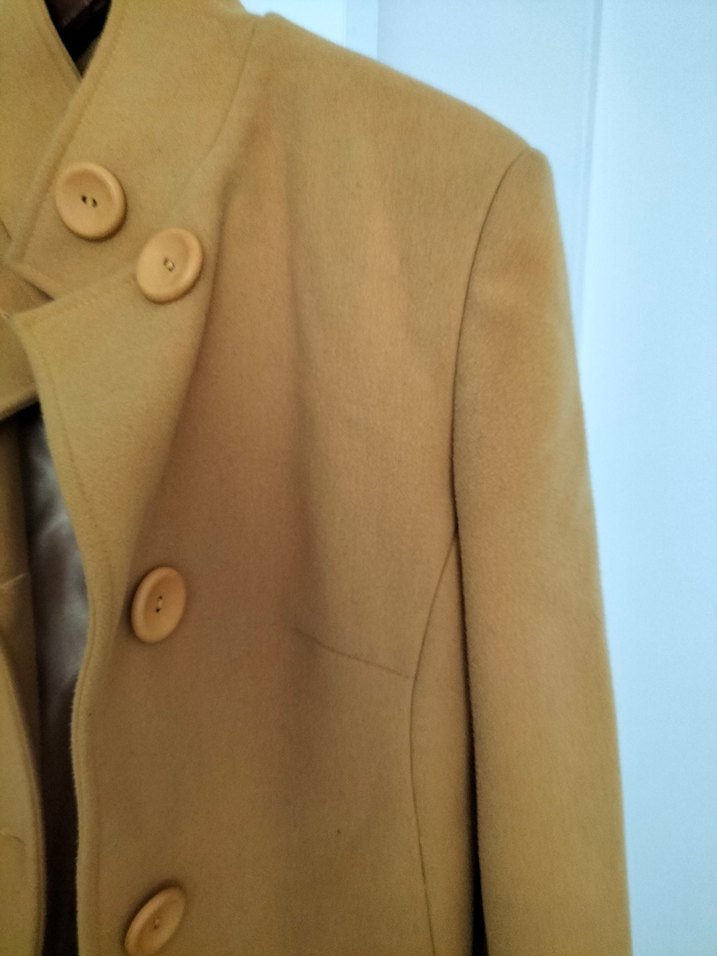 Düğmeli Sarı Süet Kadın Kısa Kaban - Görsel 3